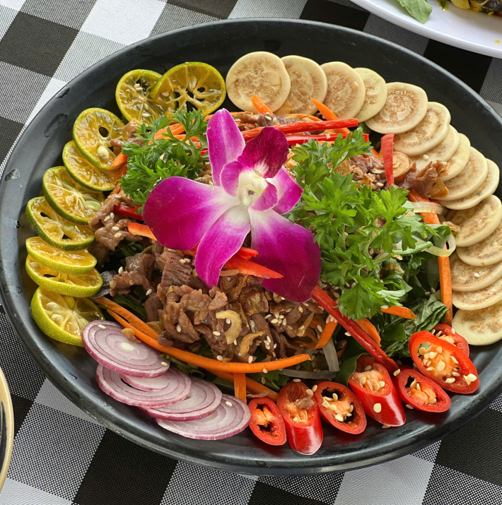 Gỏi bò bóp thấu
